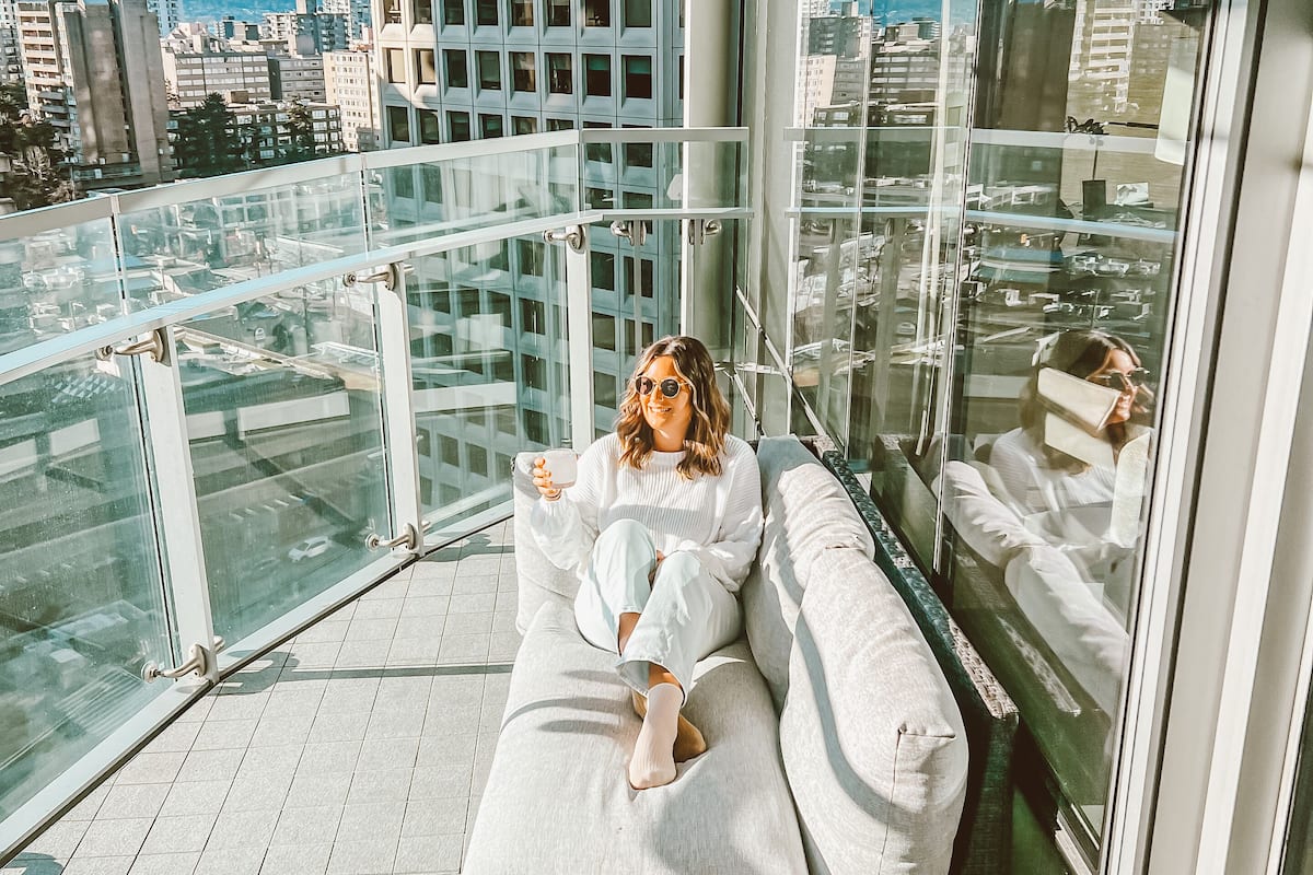 paradox king + balcony | balcony