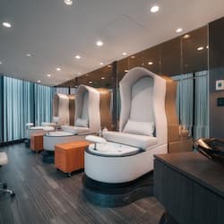 Couples treatment rooms, hot tub, steam room, body treatments