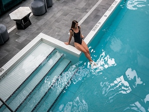 Indoor pool, open 7:00 AM to 7:00 PM, pool loungers - Paradox Vancouver (Vancouver)
