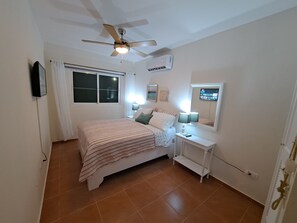 3 bedrooms, desk, free WiFi, bed sheets - Lux Condo in White Sands Golf Club close to everyt. 2 Balcon 1st Foor big garden (Punta Cana)
