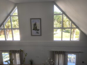 Interior - PRIVATE HOME, 3 BEDROOMS, 2 BATHS, SLEEPS 8 (Folly Beach)