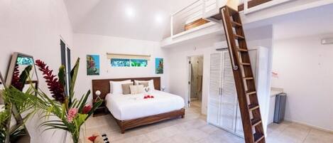 2 室のベッドルーム、セーフティボックス (室内)、アイロン / アイロン台、旅行用ベビーベッド