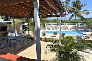 Piscine extérieure