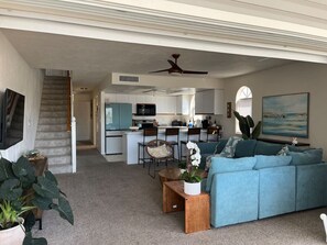 Smart TV, books, printers - Flip Flop Paradise - 3 Bdrms, Pool, Steps to the Beach (Fort Myers Beach)