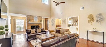 Family Oasis | 6BR + Pool + Big Backyard