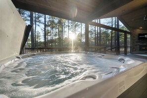 Bain à remous extérieur