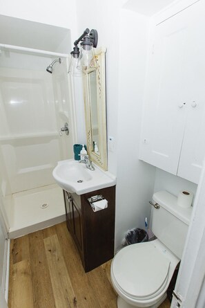 Shower, towels, soap, shampoo