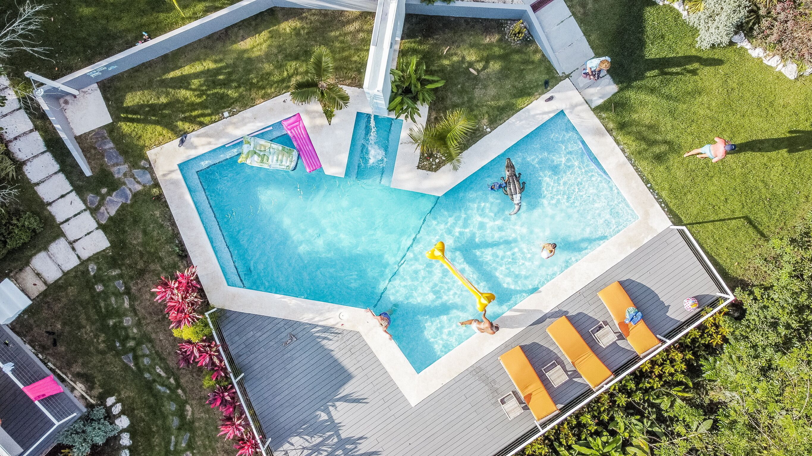 Alberca al aire libre 