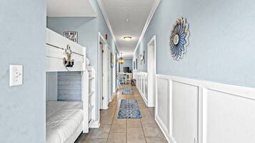 2 bedrooms, iron/ironing board, free Internet, bed sheets