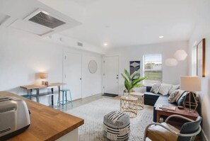 Smart TV, offices