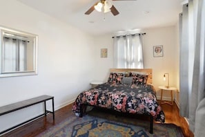 2 chambres, fer et planche à repasser, lit de bébé portatif, Wi-Fi