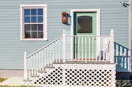 Exterior detail. Adorable Treme Nook| Private and Renovated