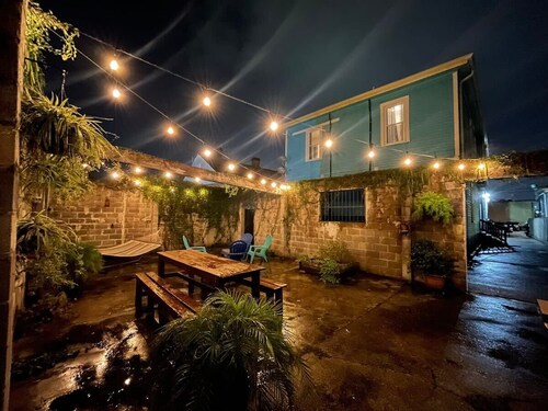 3BR Shotgun | 5 Min to French Quarter |Courtyard