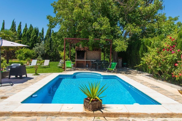 Wasser, Pflanze, Eigentum, Himmel, Schwimmbad, Azurblau, Natur, Baum, Gewässer, Schatten