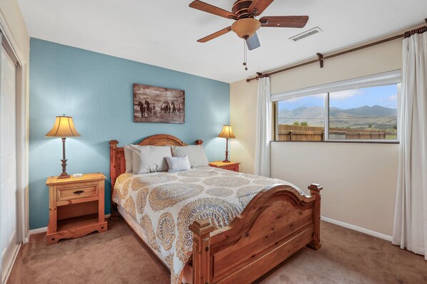 4 bedrooms, iron/ironing board, free WiFi, bed sheets