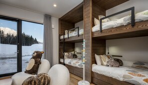 Villa | 3 bilik tidur, peti besi dalam bilik, katil bayi/kot (percuma)