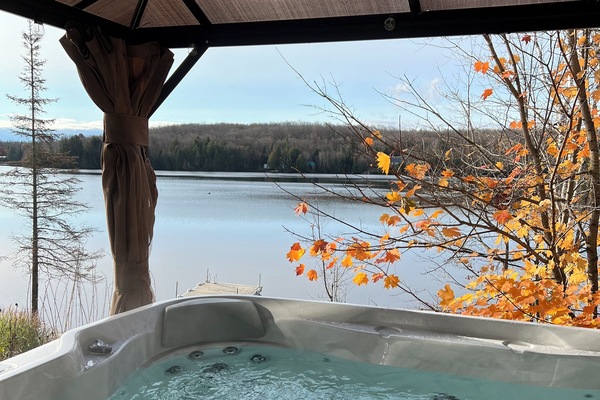 Bañera de hidromasaje exterior