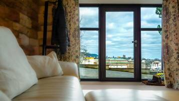 1 Schlafzimmer, Reisekinderbett, kostenloses WLAN, Bettwäsche