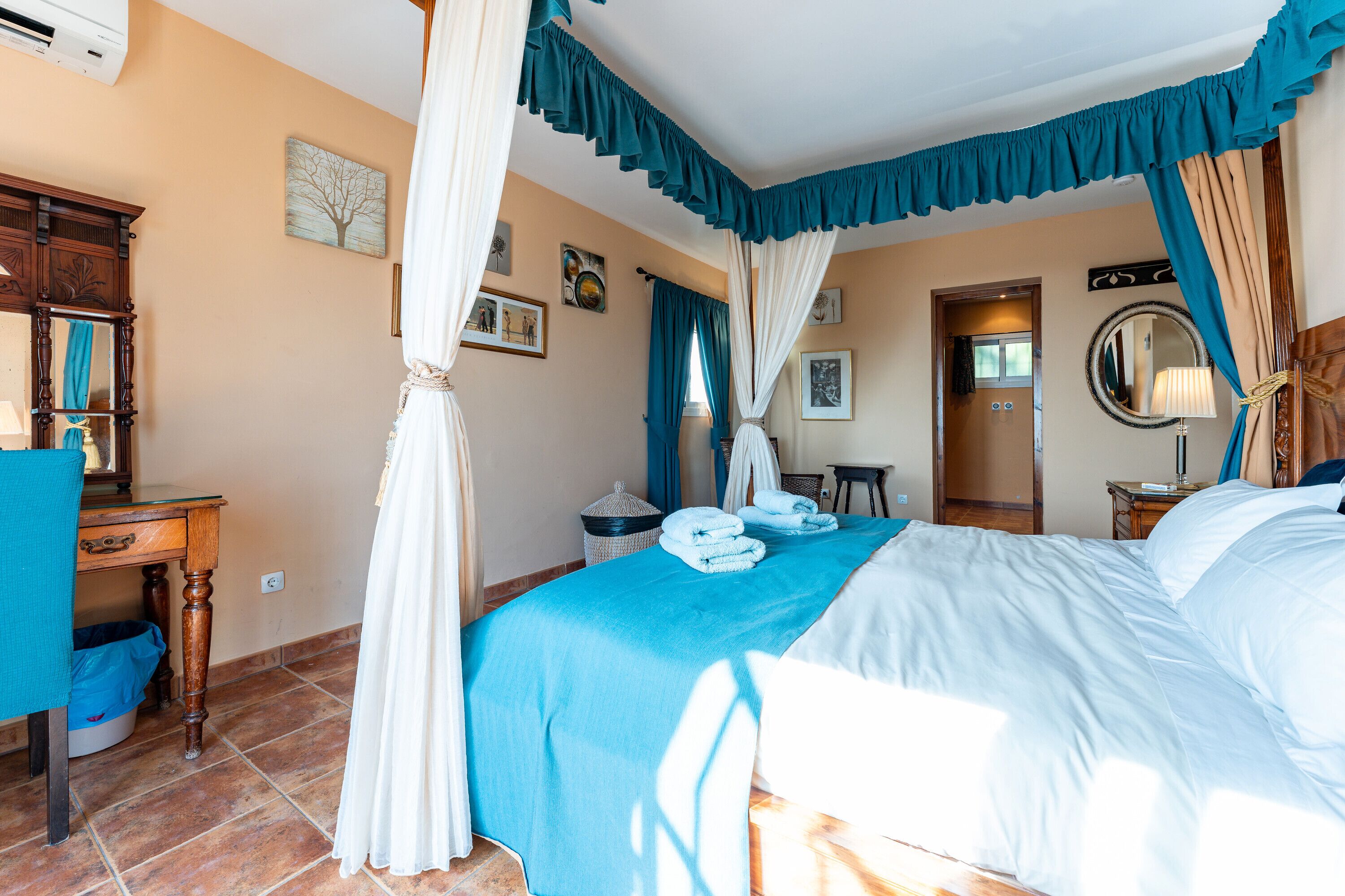 4 Schlafzimmer, Bügeleisen/Bügelbrett, kostenloses WLAN, Bettwäsche