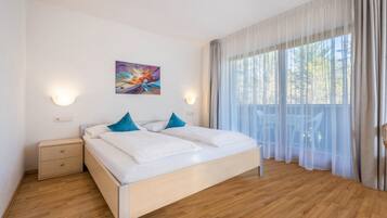 1 bedroom, iron/ironing board, free WiFi, bed sheets