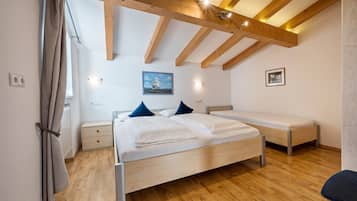 2 dormitoris, planxa i posts de planxar, wifi gratuïta i roba de llit