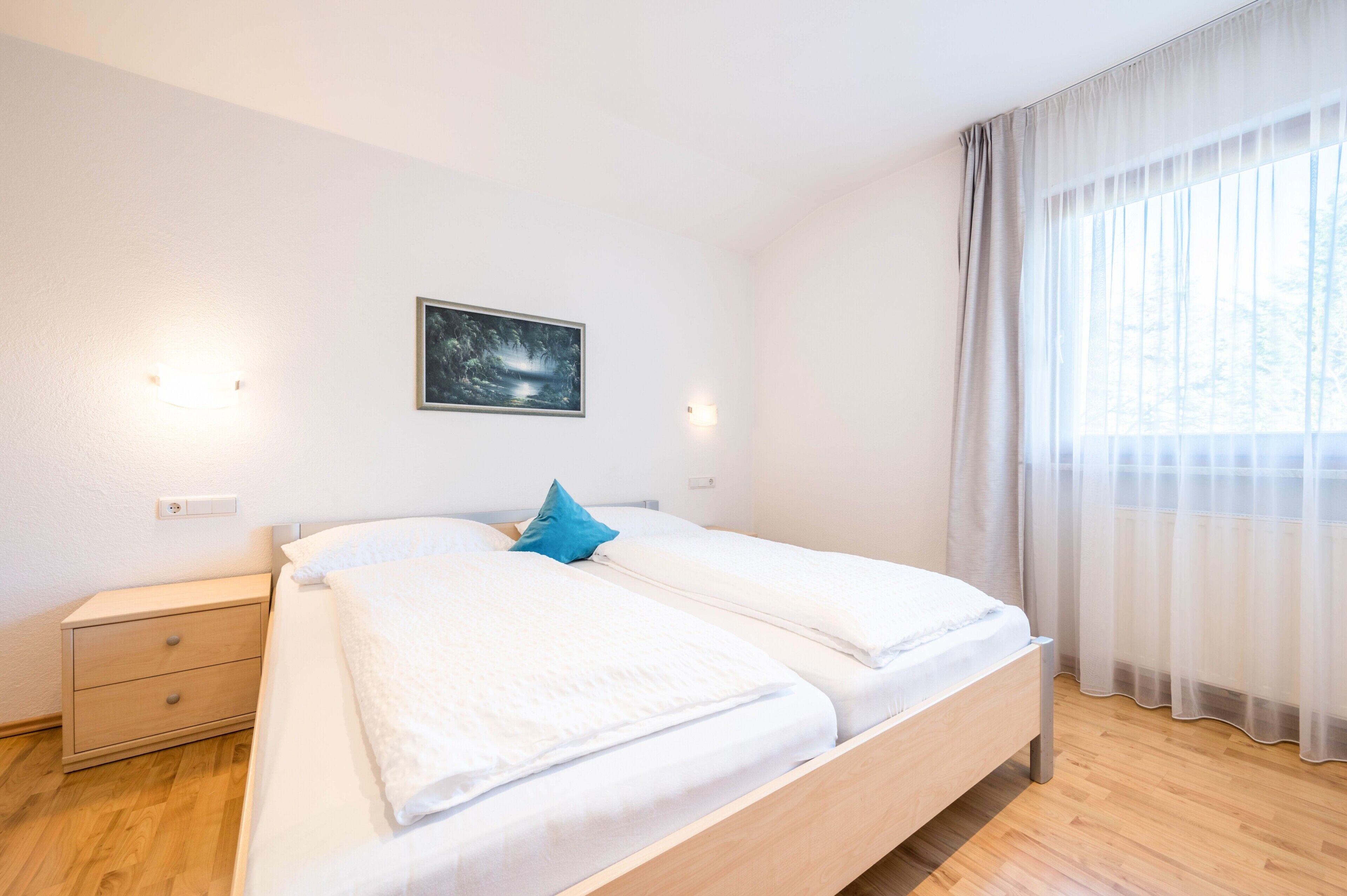 2 makuuhuonetta, silitysrauta/-lauta, ilmainen Wi-Fi, vuodevaatteet