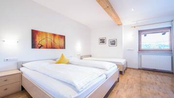 2 chambres, fer et planche Ă repasser, Wi-Fi gratuit, draps fournis