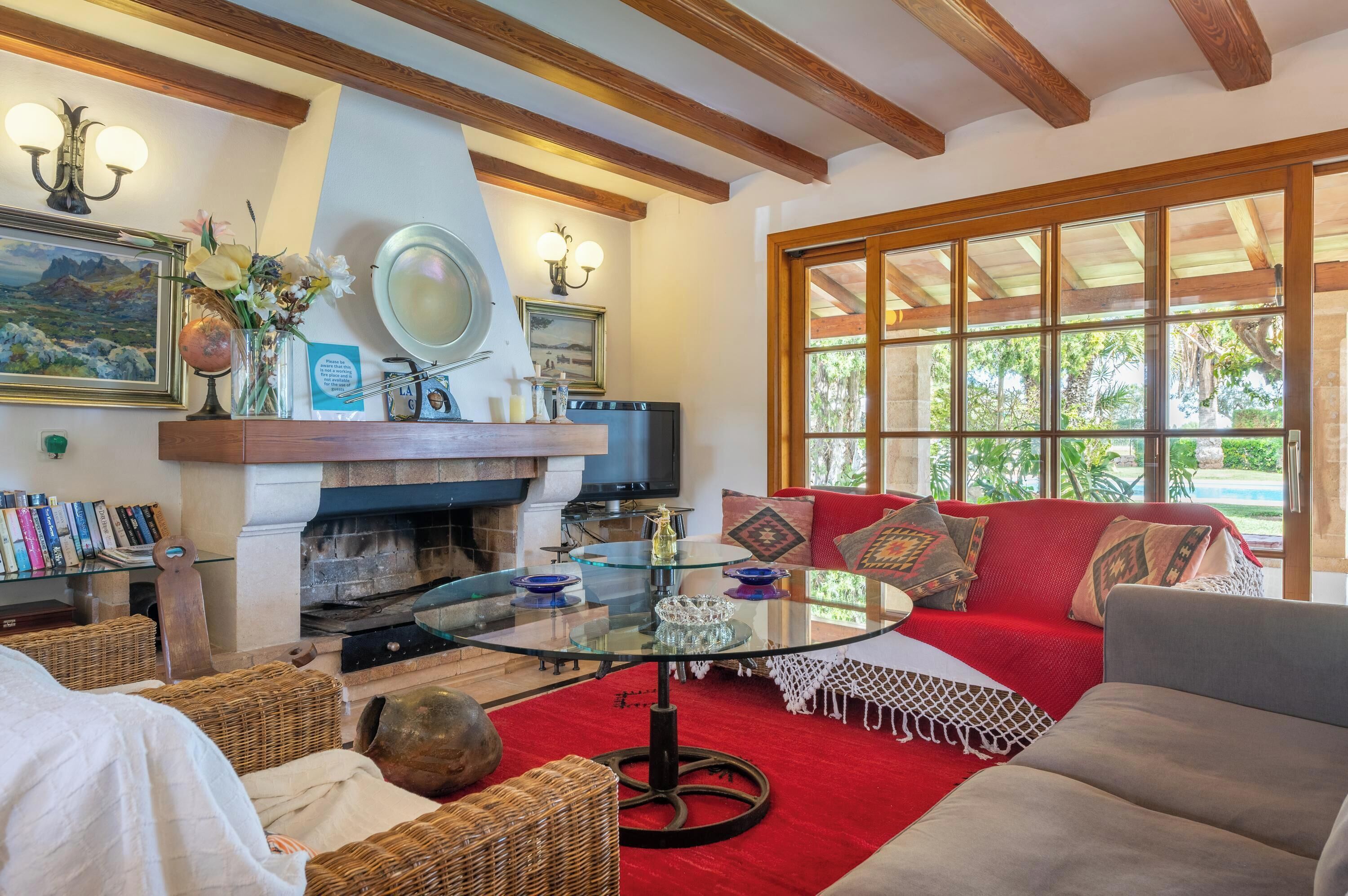 Televisie en een tafeltennistafel