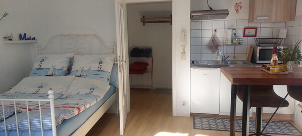 1 bedroom, travel crib, WiFi, bed sheets