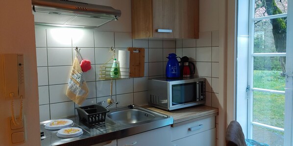 Refrigerador y microondas 
