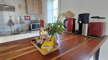 Kühlschrank, Mikrowelle