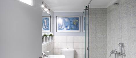 Een douche, een haardroger