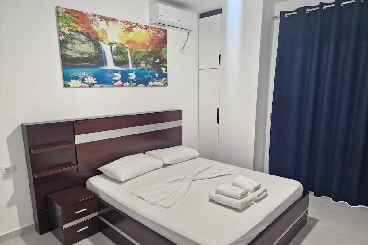 Apartment | Desk, free WiFi