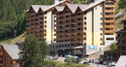 Wifi, Ă 200m des pistes de ski, remise en forme, tĂ©lĂ©vision, casier Ă ski, 48-53mÂČ, Isola 2000