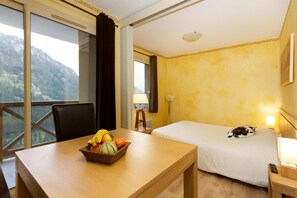 1 soverom, wi-fi (inkludert) og sengetøy