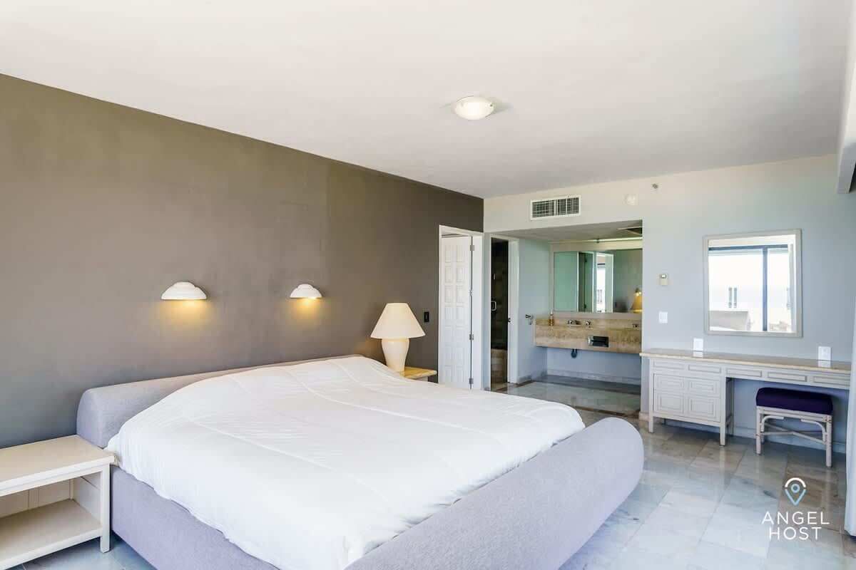 3 bedrooms, desk, free WiFi, bed sheets