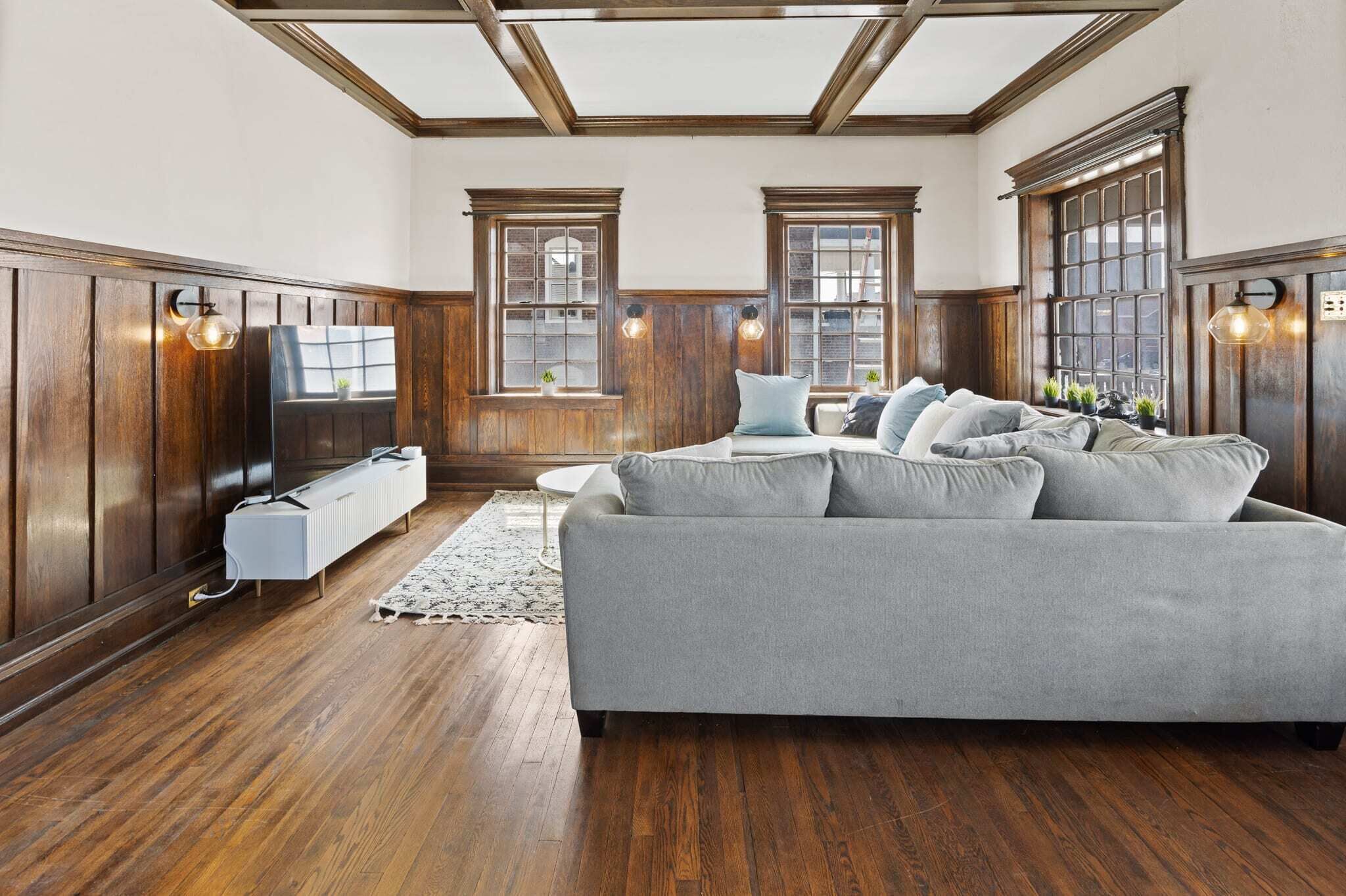 TV, fireplace, books, stereo