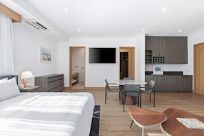 2 slaapkamers, een strijkplank/strijkijzer, reisbedje, wifi