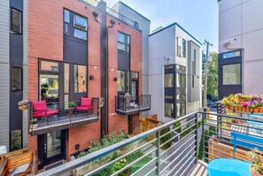 Property grounds - Perch - Urban Abode 22: Modern & Stylish Townhome; Heart of Capitol Hill (Seattle)