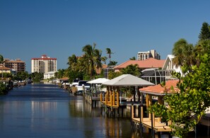 Exterior - GREAT SPECIALS! Finest Luxury Home, Heated Pool/Spa, Close to beach, FREE Bikes (Naples)