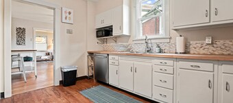 Comfortable home with an artful flair close to PNC, museums and restaurants..