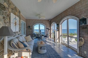 Smart TV, fireplace, offices