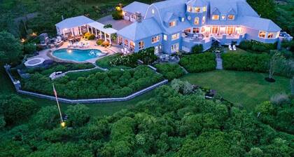 Ocean front estate. 15 min to Portland.