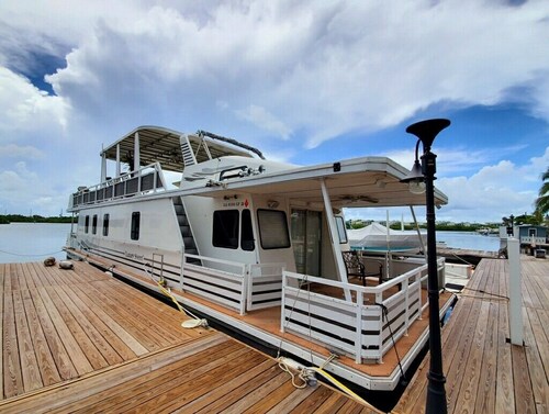 Ocean views! <br>Luxury suites