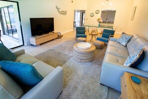 Smart TV, DVD player, books, stereo