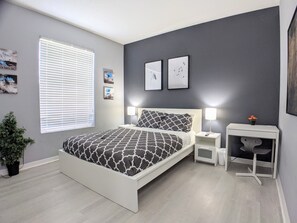 3 bedrooms, desk, iron/ironing board, travel crib - Amazing 3BD Condo Close to Disney.. With Pool (Kissimmee)