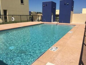 Outdoor pool - Relax & Enjoy In Our Spacious Townhome Getaway! (McAllen)