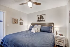 1 habitación, tabla de planchar con plancha, cuna de viaje y wifi 