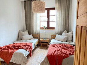 3 bedrooms, iron/ironing board, travel cot, free WiFi