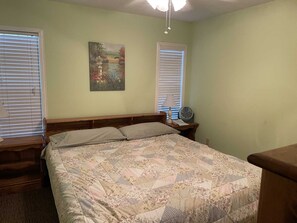 3 bedrooms, Internet, bed sheets, wheelchair access - Pine Street Getaway - Quiet Location Close to Town (Permit #Tlcr36) (Lake City)